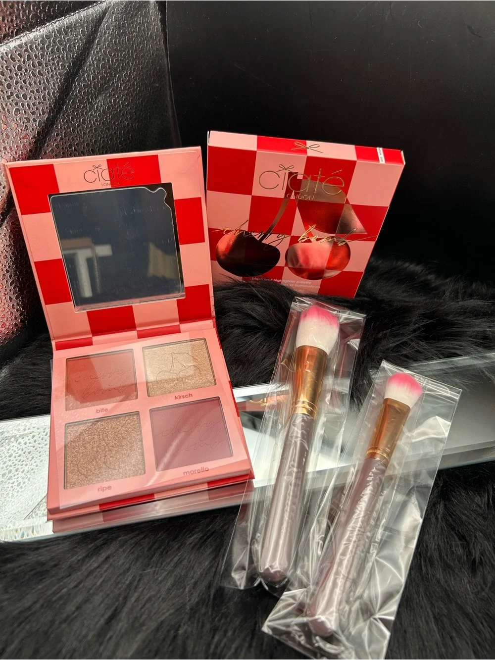 BLUSH & CONTOUR PALETTE, CIATE LONDON & Brush Set Retail $43